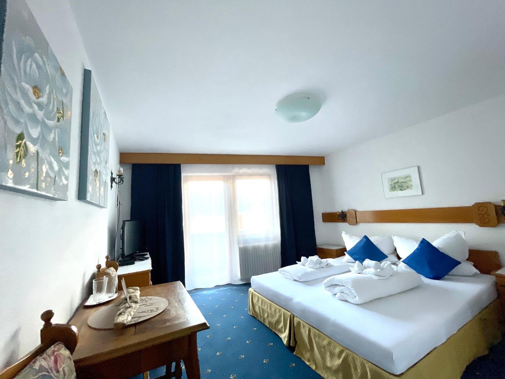 Hotel Marienhof ฟลีส ภายนอก รูปภาพ